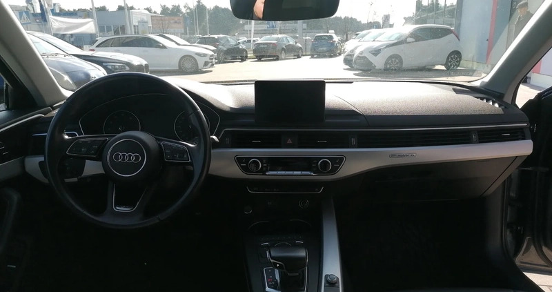 Audi A4 cena 80000 przebieg: 122500, rok produkcji 2017 z Bogatynia małe 172